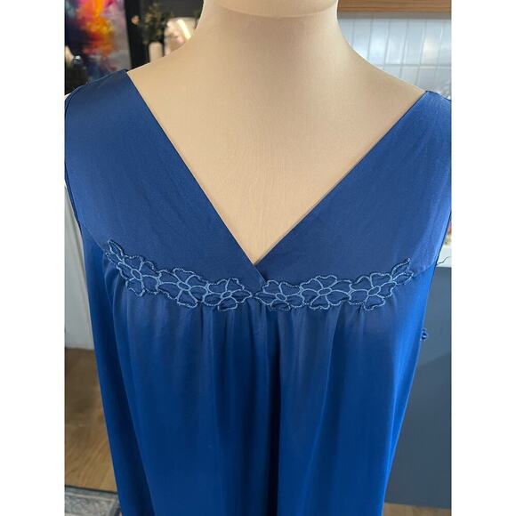 Vintage SZ L Vanity Fair Nylon Slip Dress Babydoll Chemise Nightgown Navy Blue - Picture 3 of 8